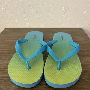 Old Navy Gradient Blue and Green Flip Flops